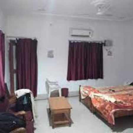 Circuit House,Cuttack Hotell Exteriör bild